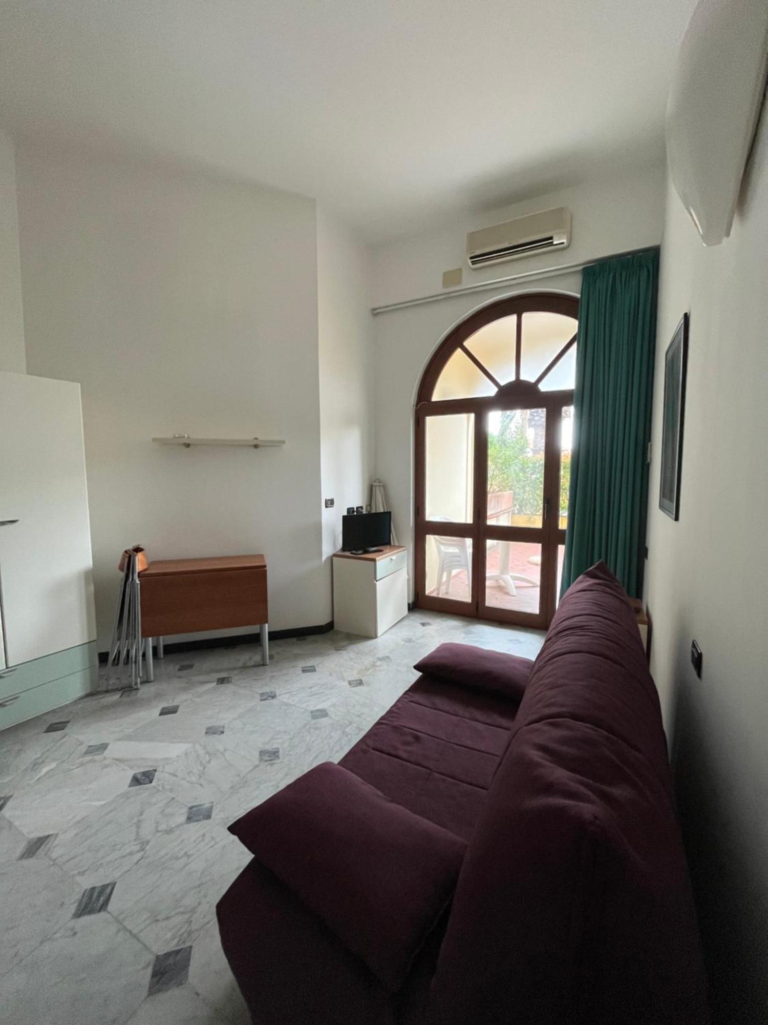 Residence Pian Dei Boschi Pietra Ligure Exterior foto