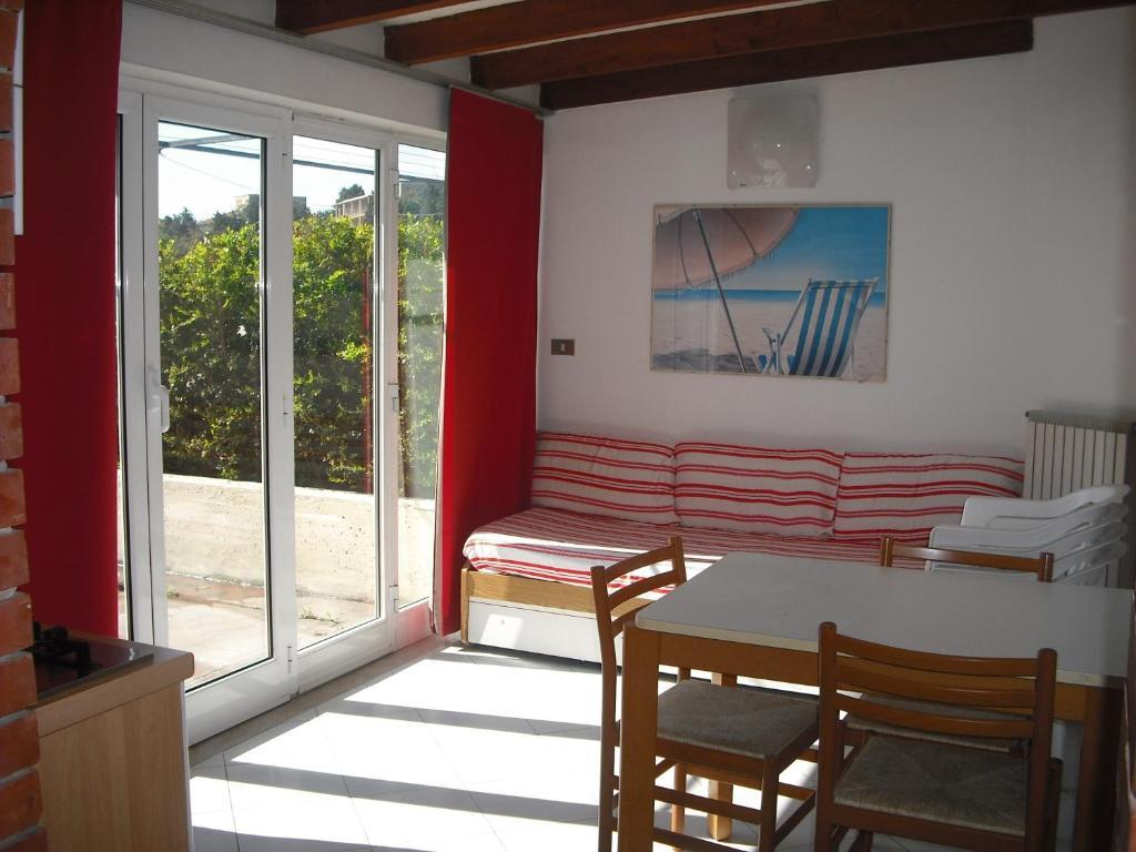 Residence Pian Dei Boschi Pietra Ligure Quarto foto